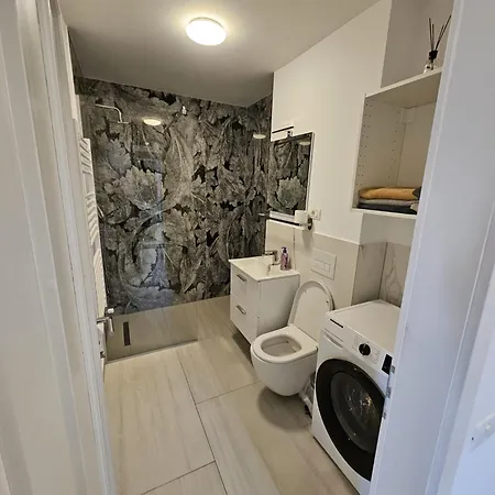 Monarch A&f Lägenhet *