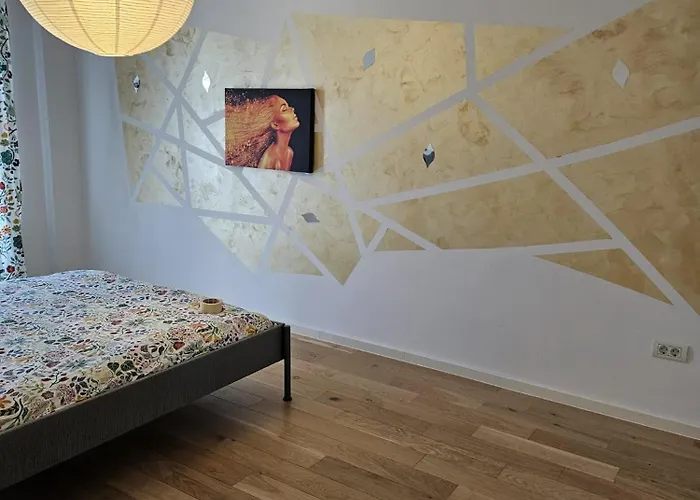 Monarch A&f Апартаменти *